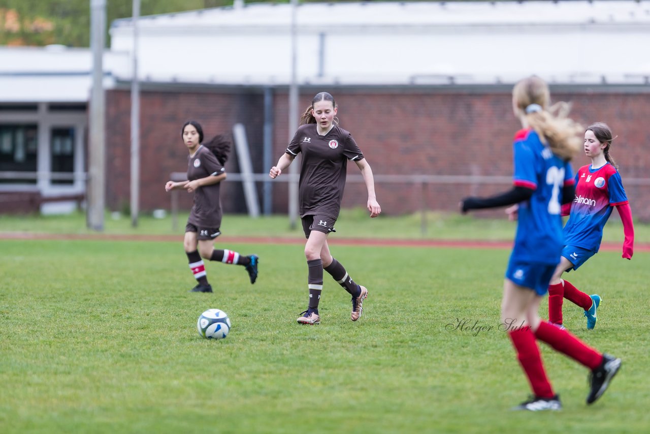 Bild 252 - wCJ VfL Pinneberg3 - St.Pauli : Ergebnis: 2:1